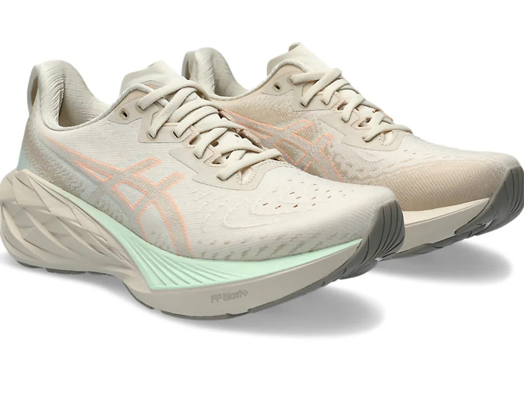 Missen ASICS Hardlopen*Novablast 4
